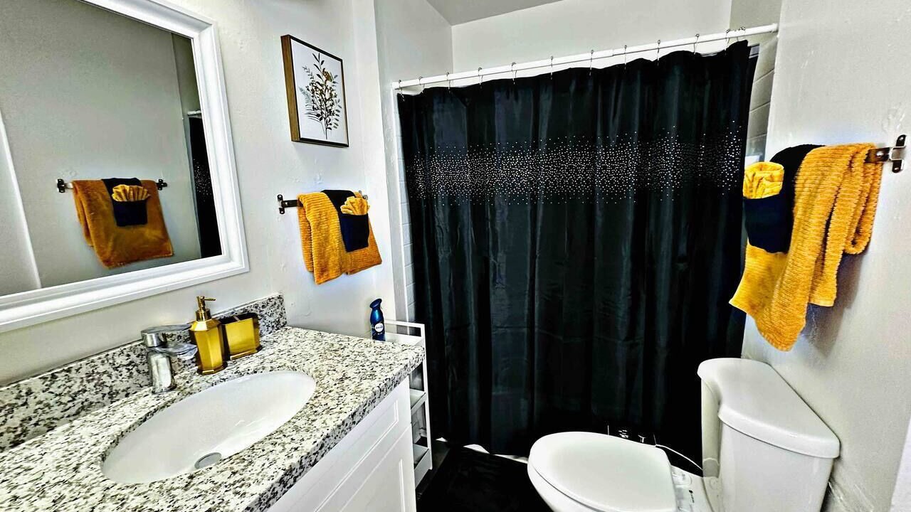 Photo of Bathroom in Midtown Sacramento