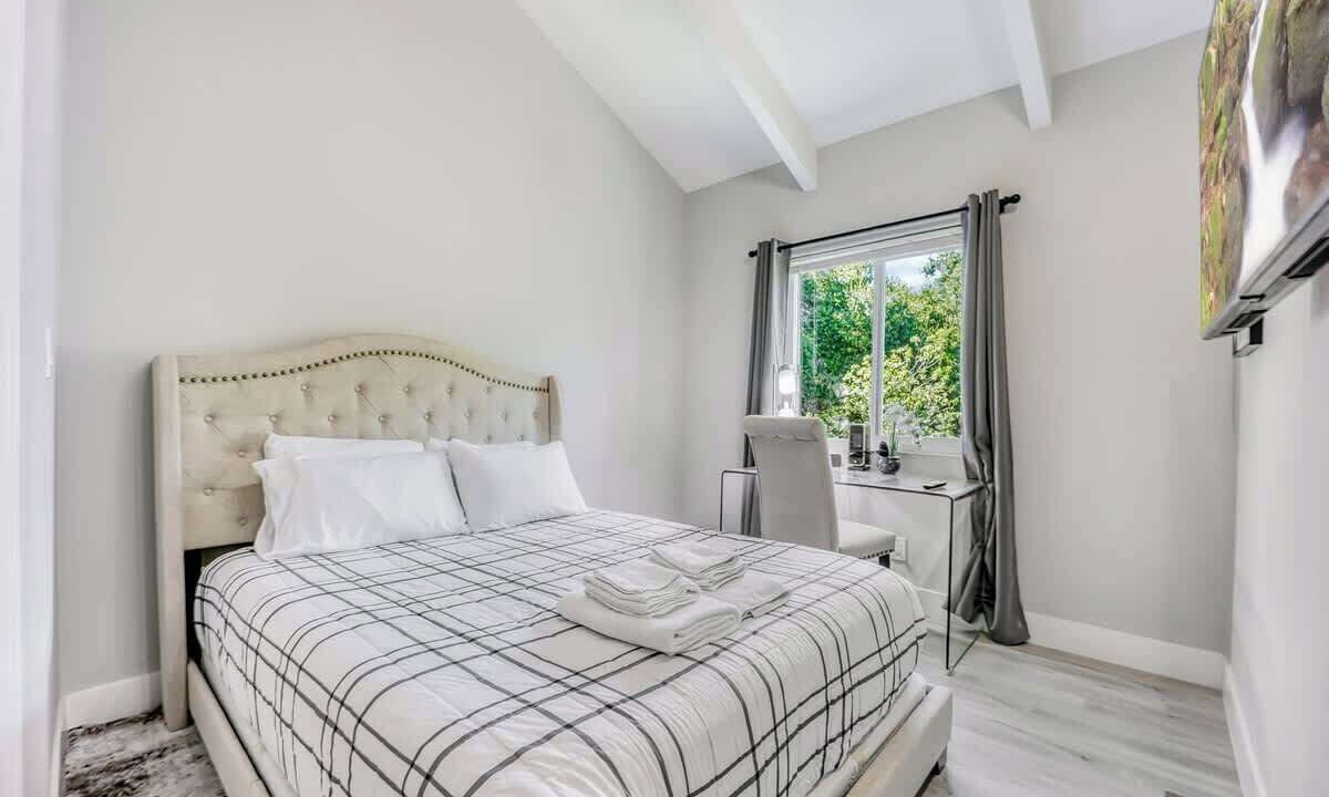 Photo of Bedroom in Menlo Park