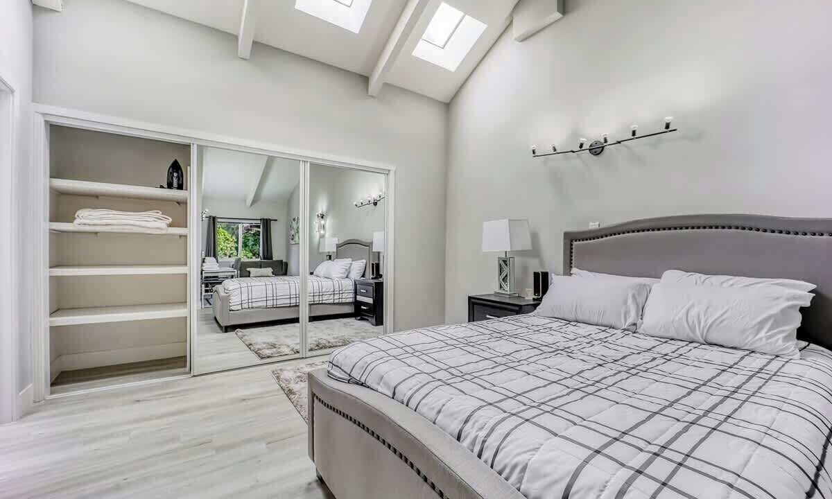 Photo of Bedroom in Menlo Park
