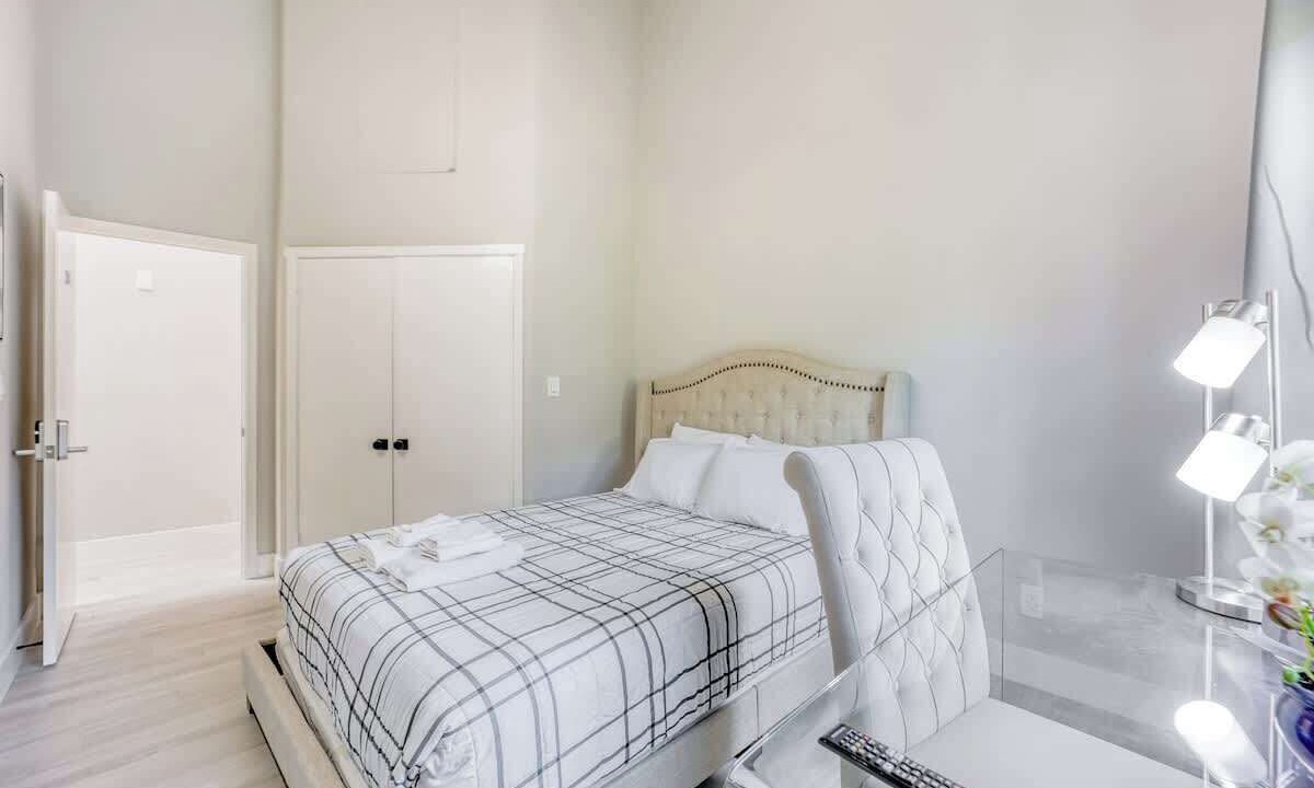 Photo of Bedroom in Menlo Park
