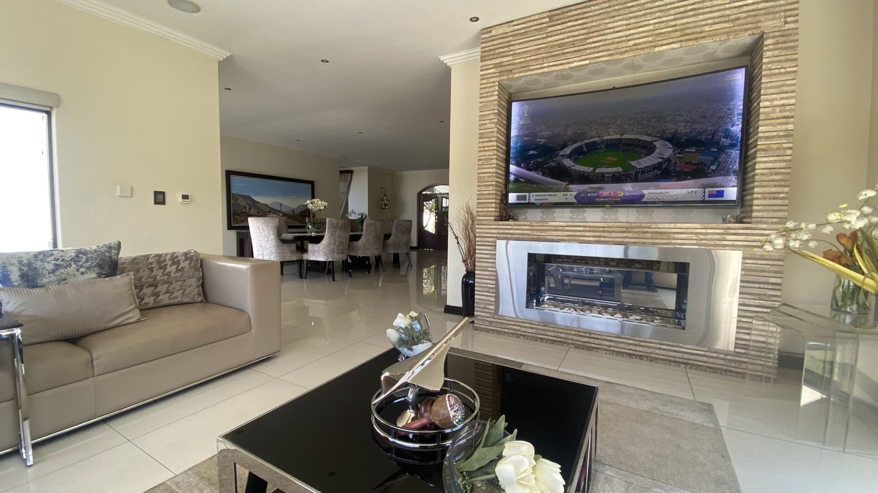 Photo of Livingroom in Greater Johannesburg Metropolitan Area