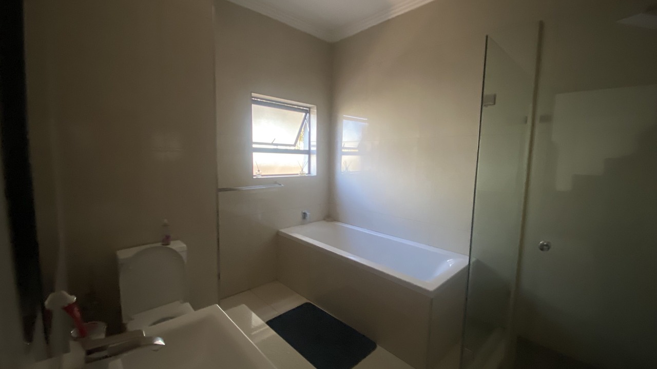 Photo of Bathroom in Greater Johannesburg Metropolitan Area