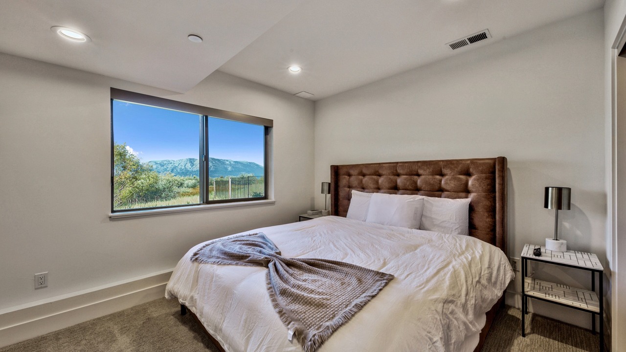 Photo of Bedroom in Al Tahoe