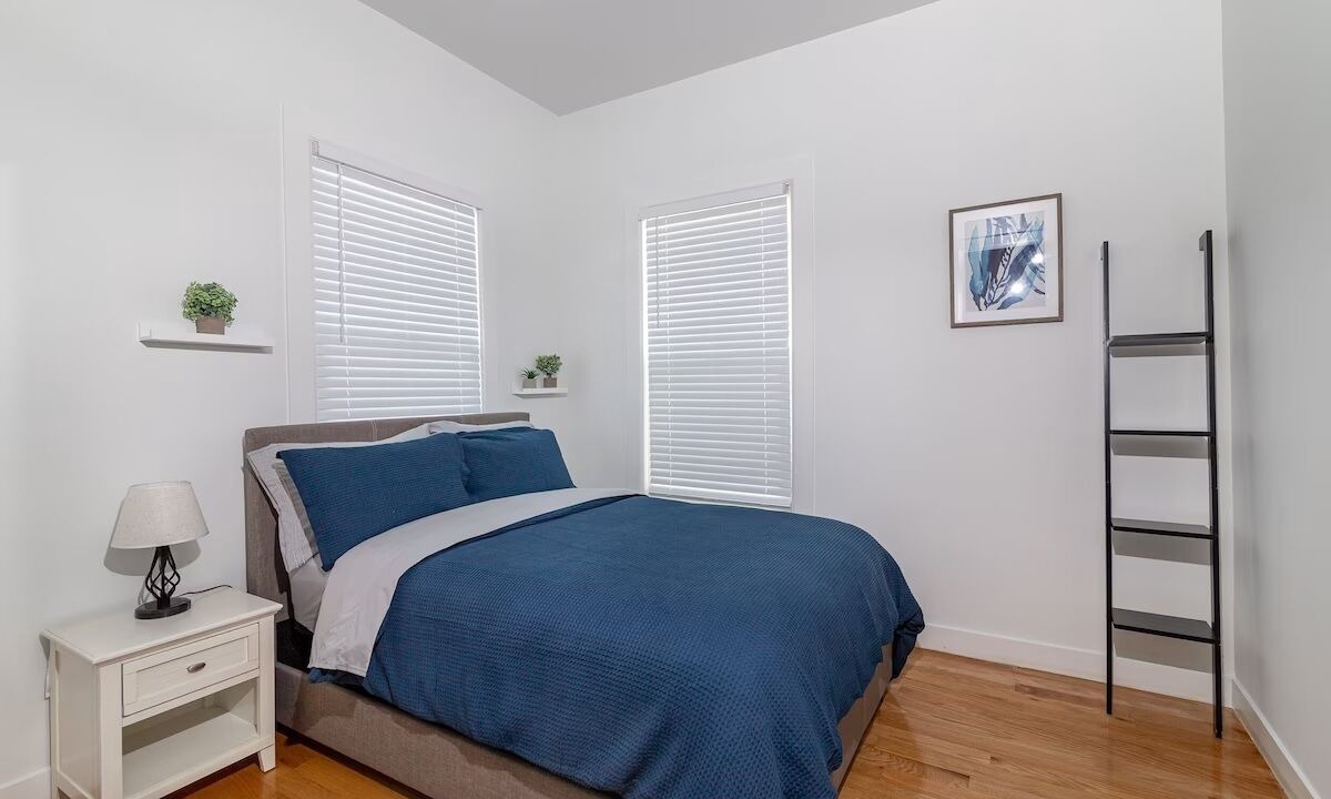 Photo of Bedroom in Ralph Bunche