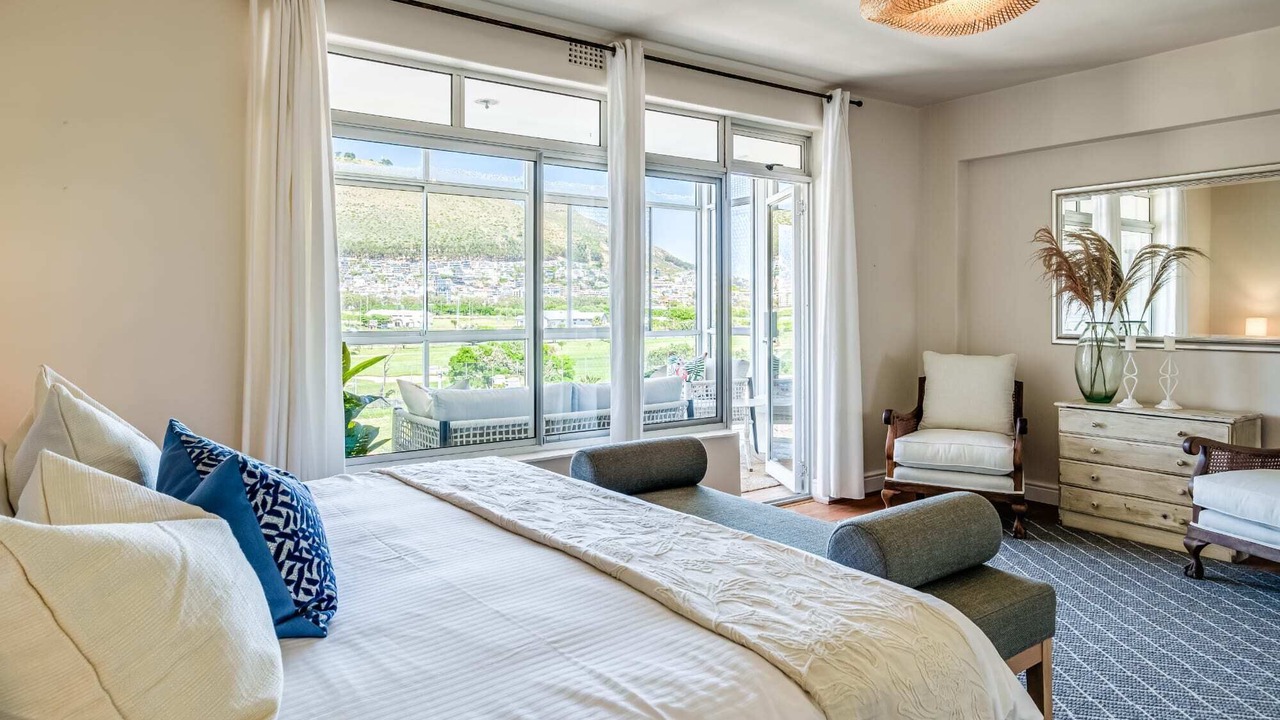 Photo of Bedroom in Mouille Point