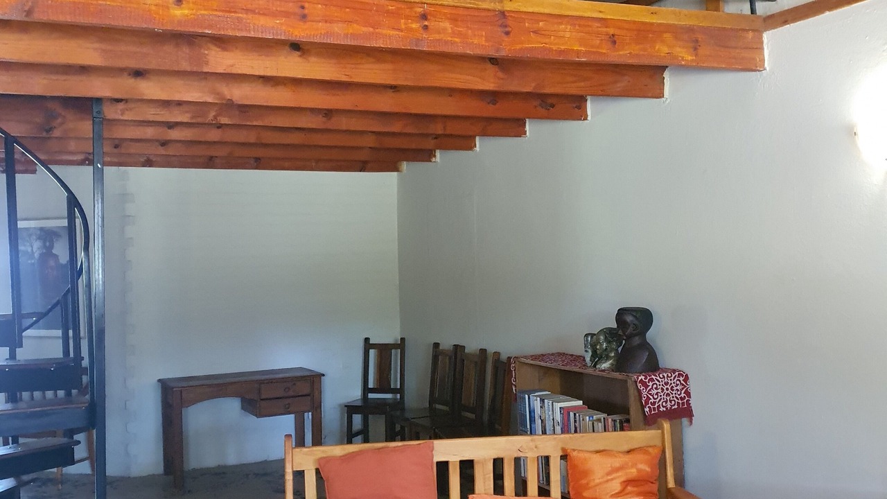 Photo of Livingroom in White River