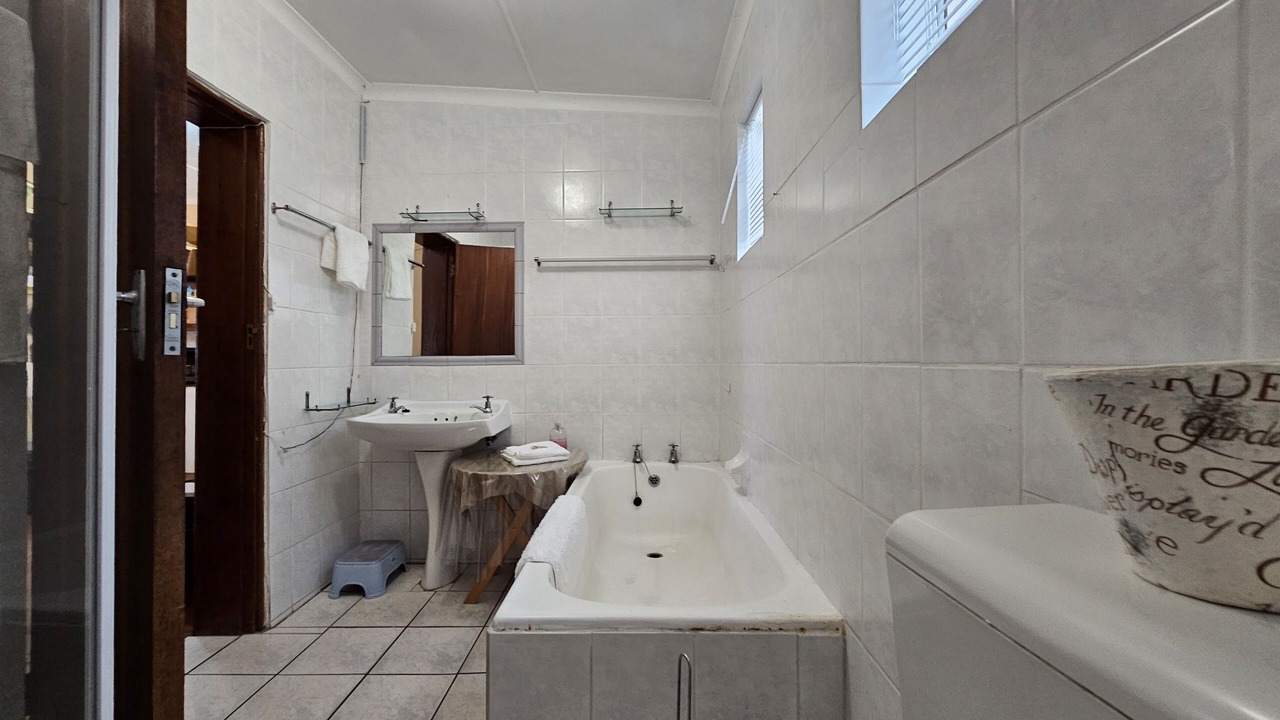 Photo of Bathroom in Mossel Bay