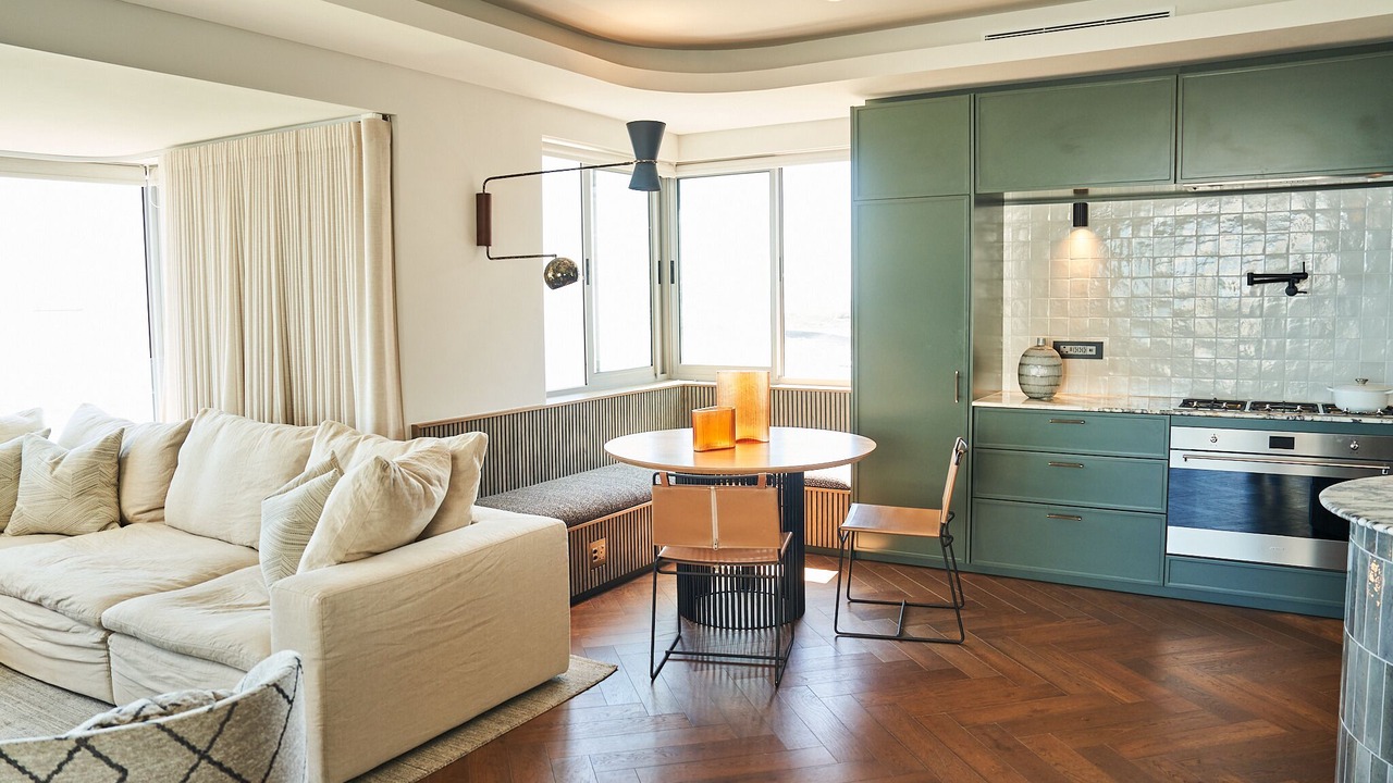 Photo of Livingroom in Mouille Point