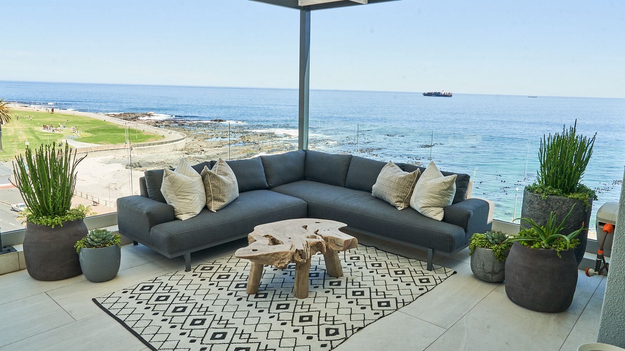 Photo of Patio Balcony in Mouille Point