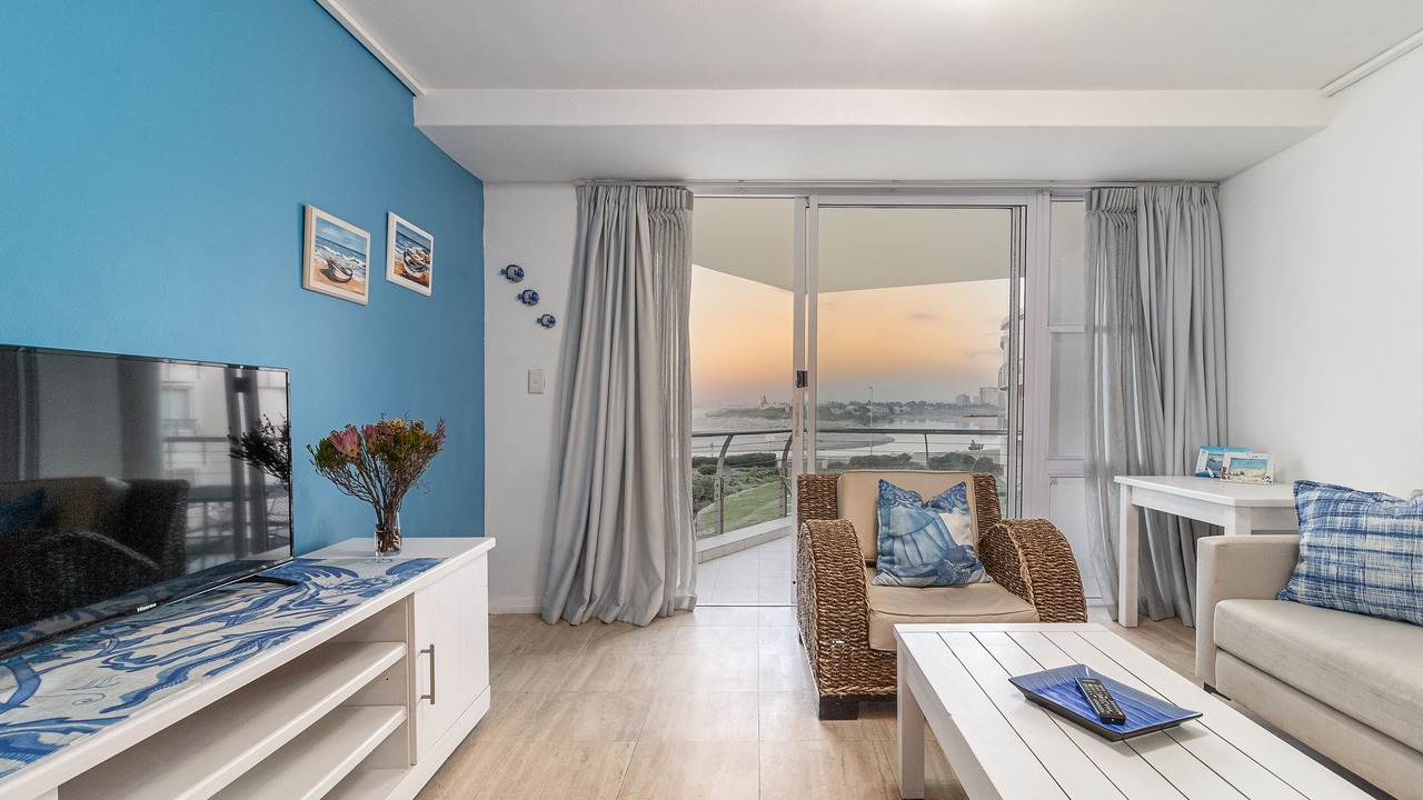 Photo of Livingroom in Lagoon Beach