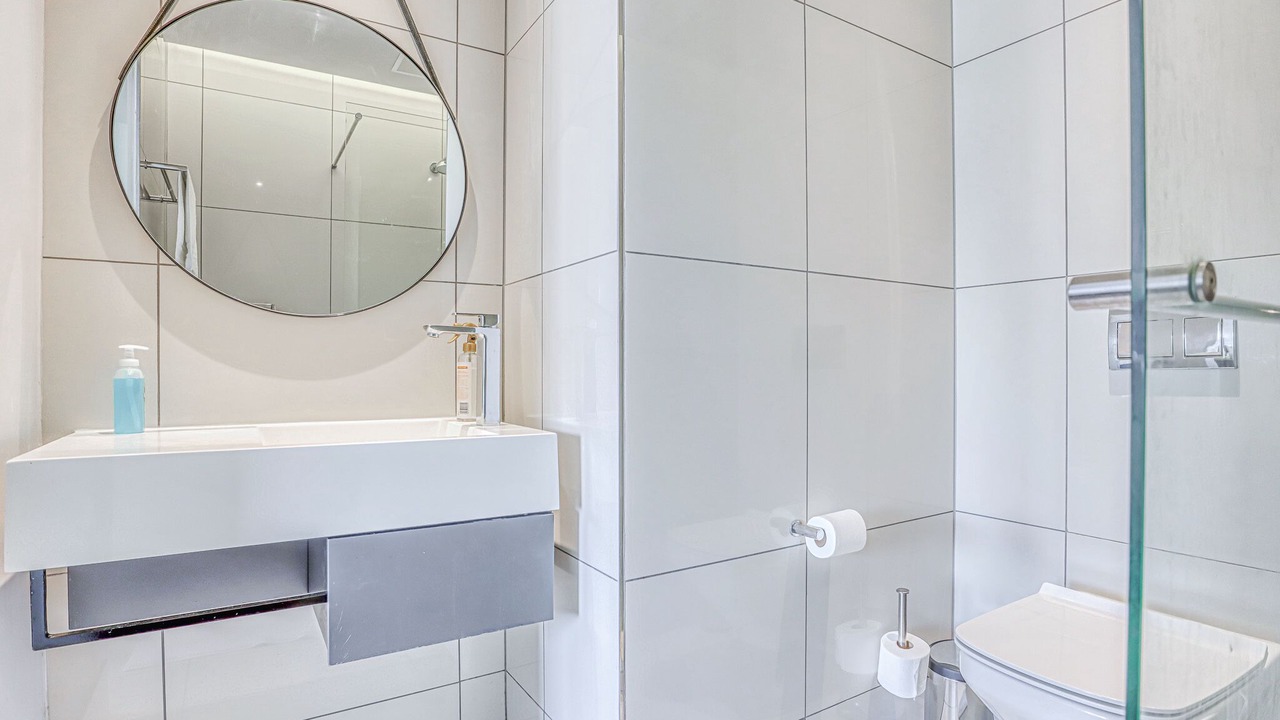 Photo of Bathroom in Sandown