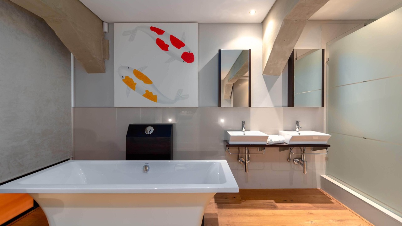 Photo of Bathroom in Foreshore