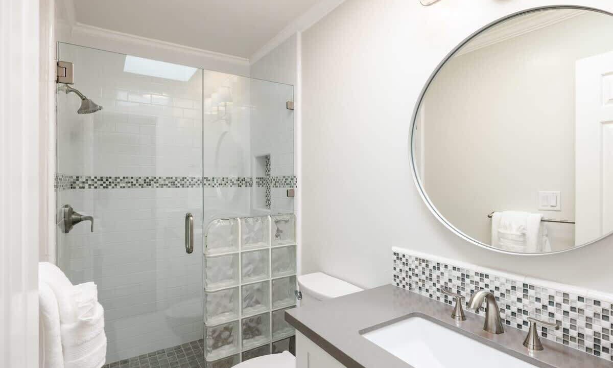 Photo of Bathroom in Del Monte Forest