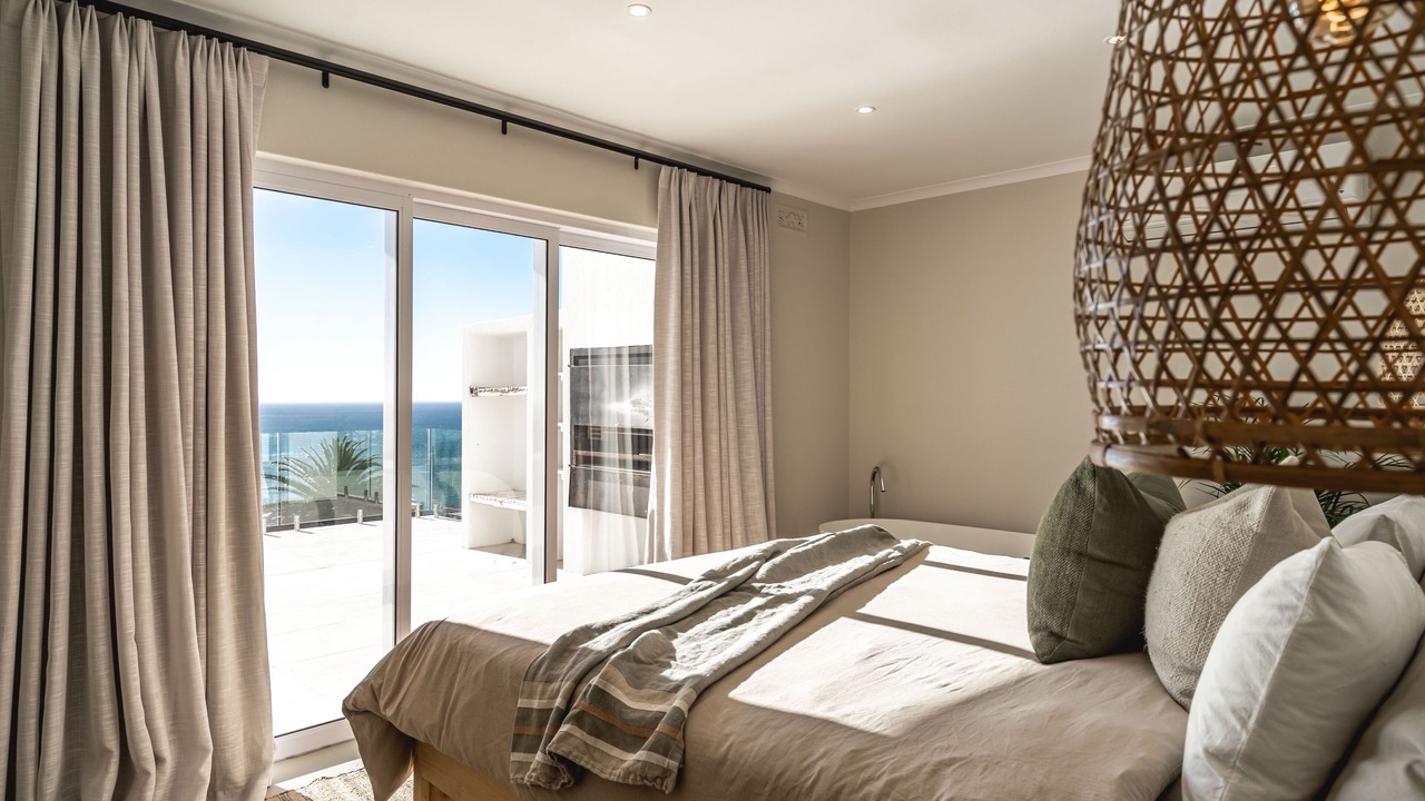 Photo of Bedroom in Camps Bay
