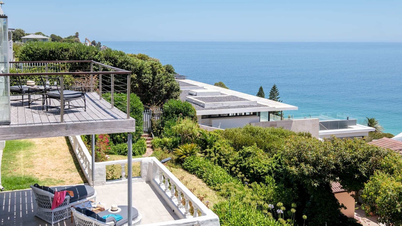 Photo of Patio Balcony in Hout Bay
