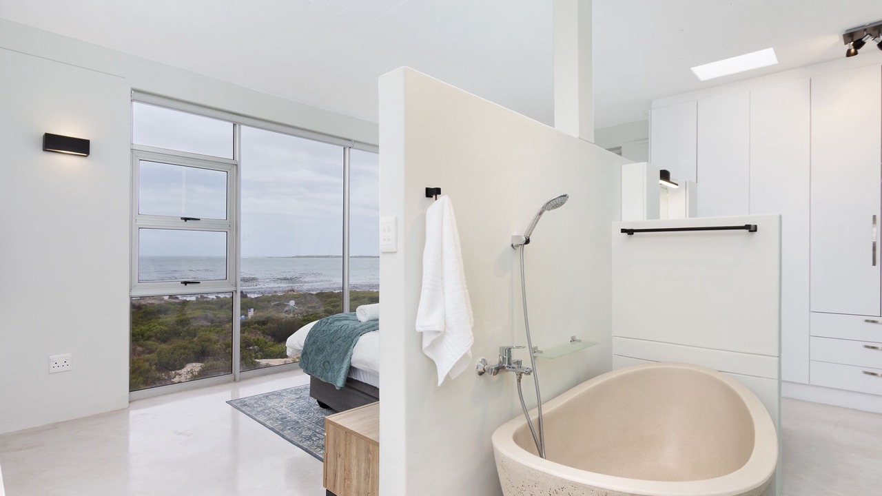 Photo of Bathroom in Betty's Bay