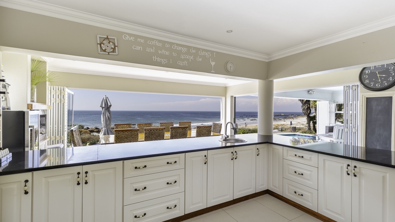 Photo of Kitchen in St. Helena Bay