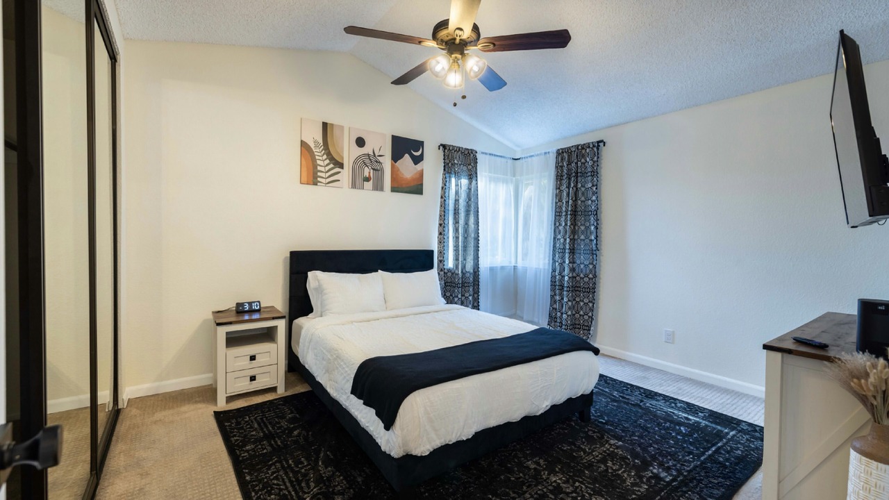 Photo of Bedroom in South Natomas