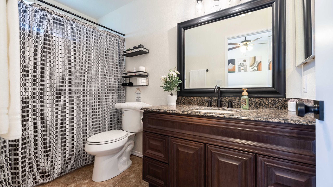 Photo of Bathroom in South Natomas