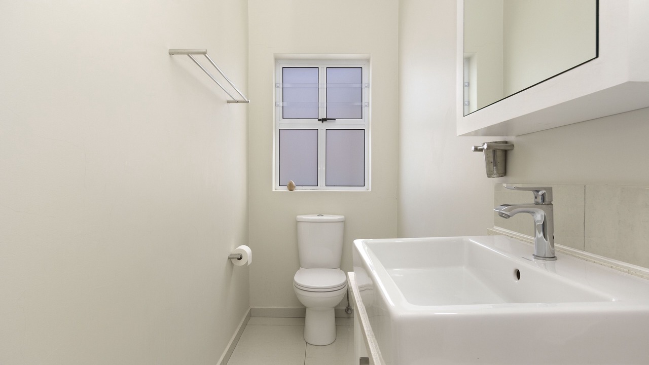 Photo of Bathroom in Sandbaai