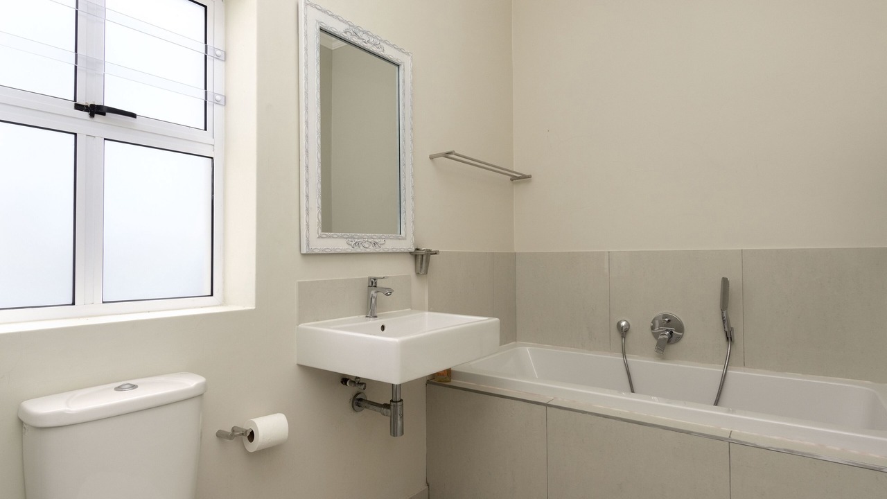 Photo of Bathroom in Sandbaai