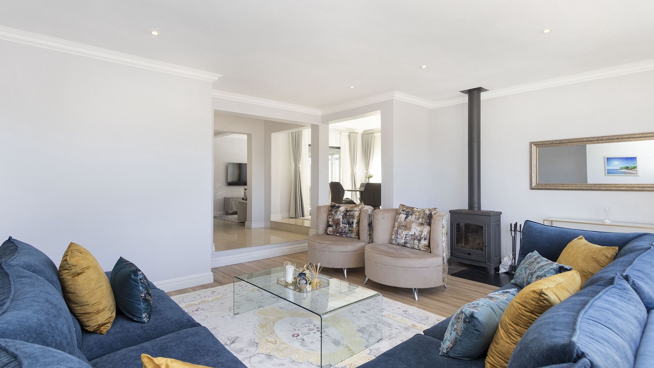 Photo of Livingroom in West Beach