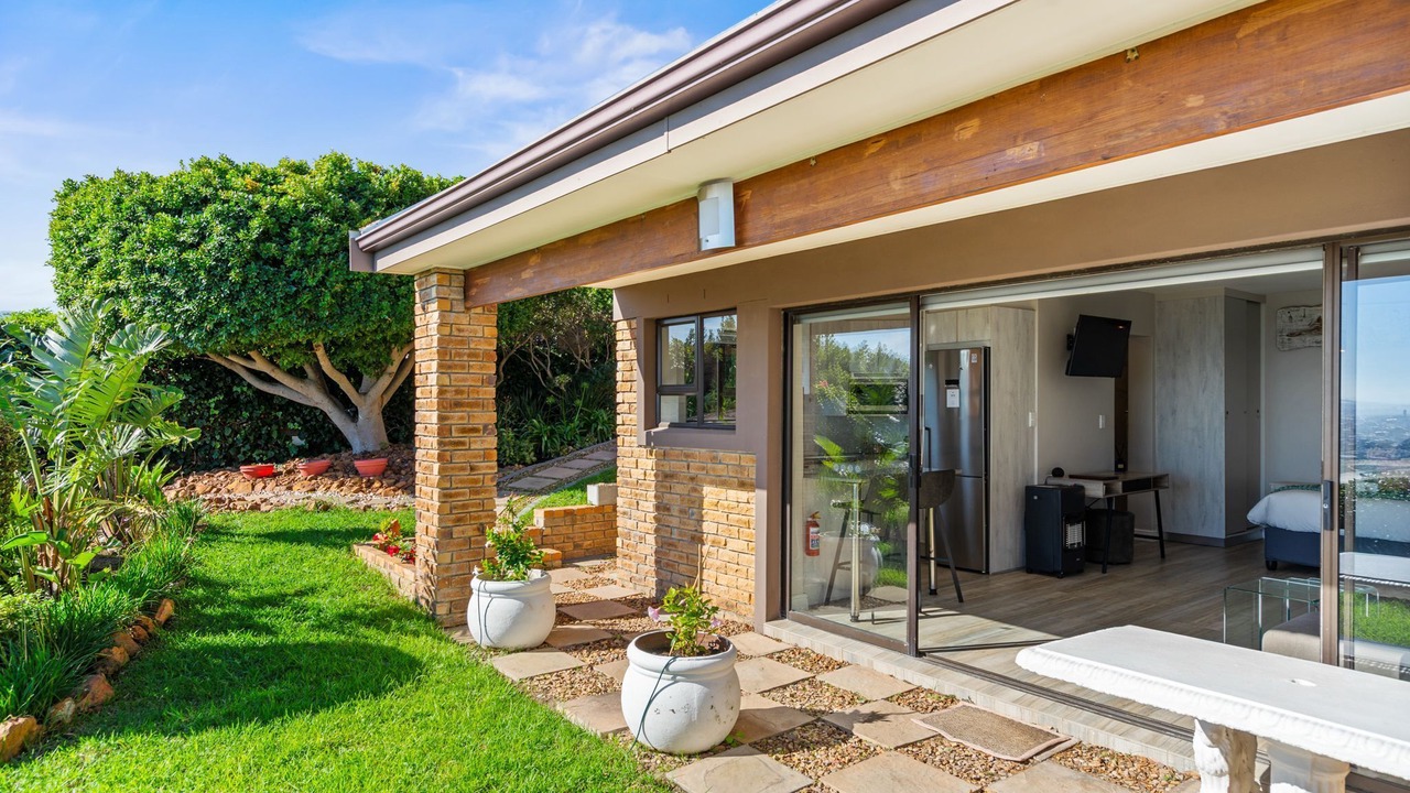 Photo of Patio Balcony in Mountainside
