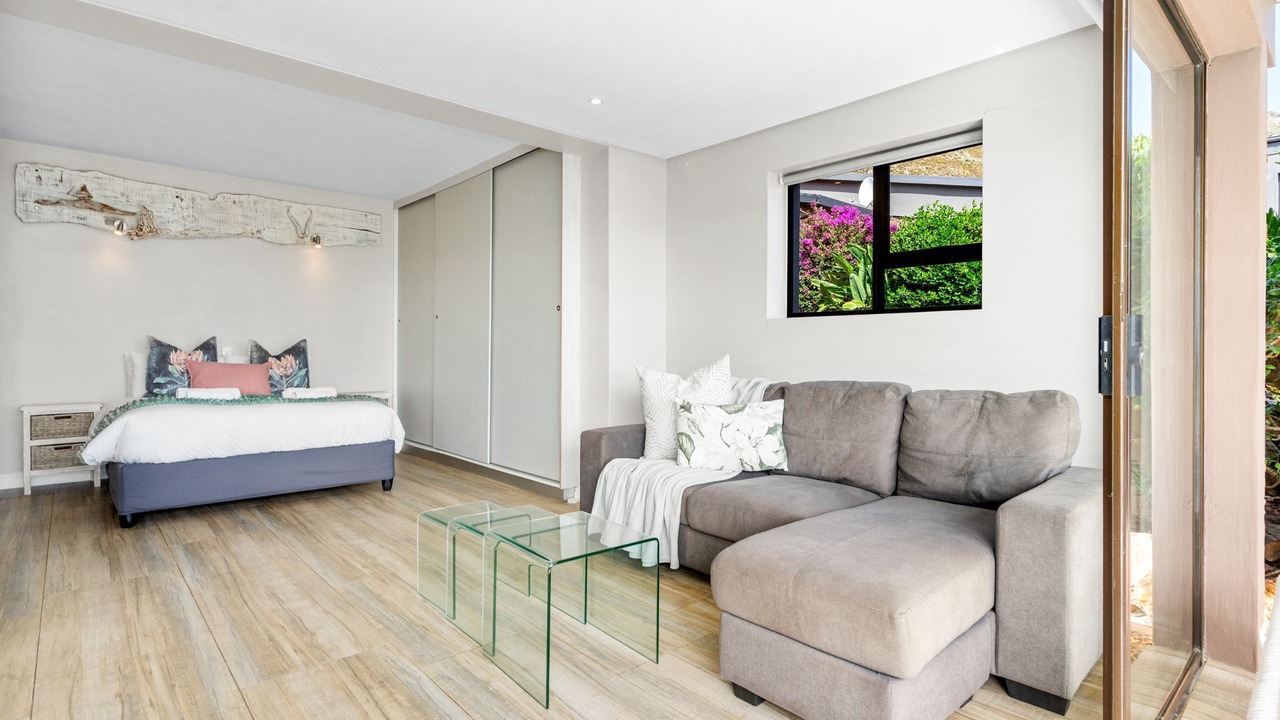 Photo of Bedroom in Mountainside