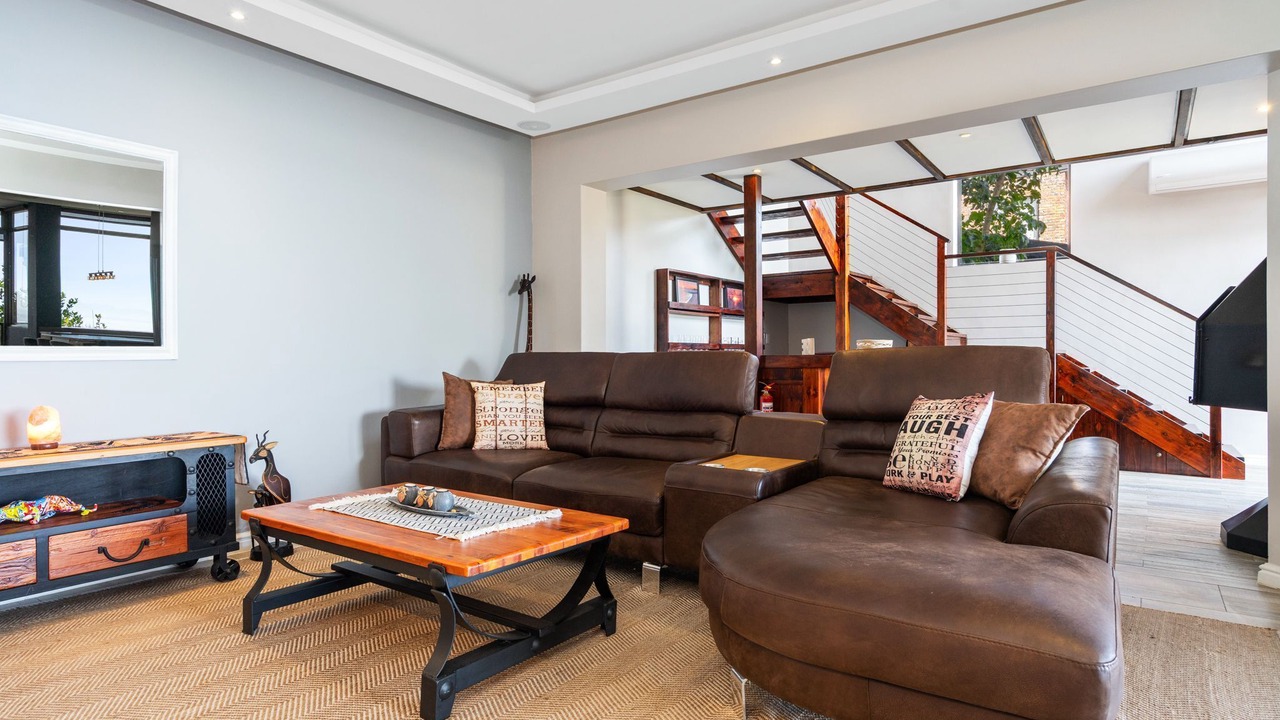 Photo of Livingroom in Mountainside