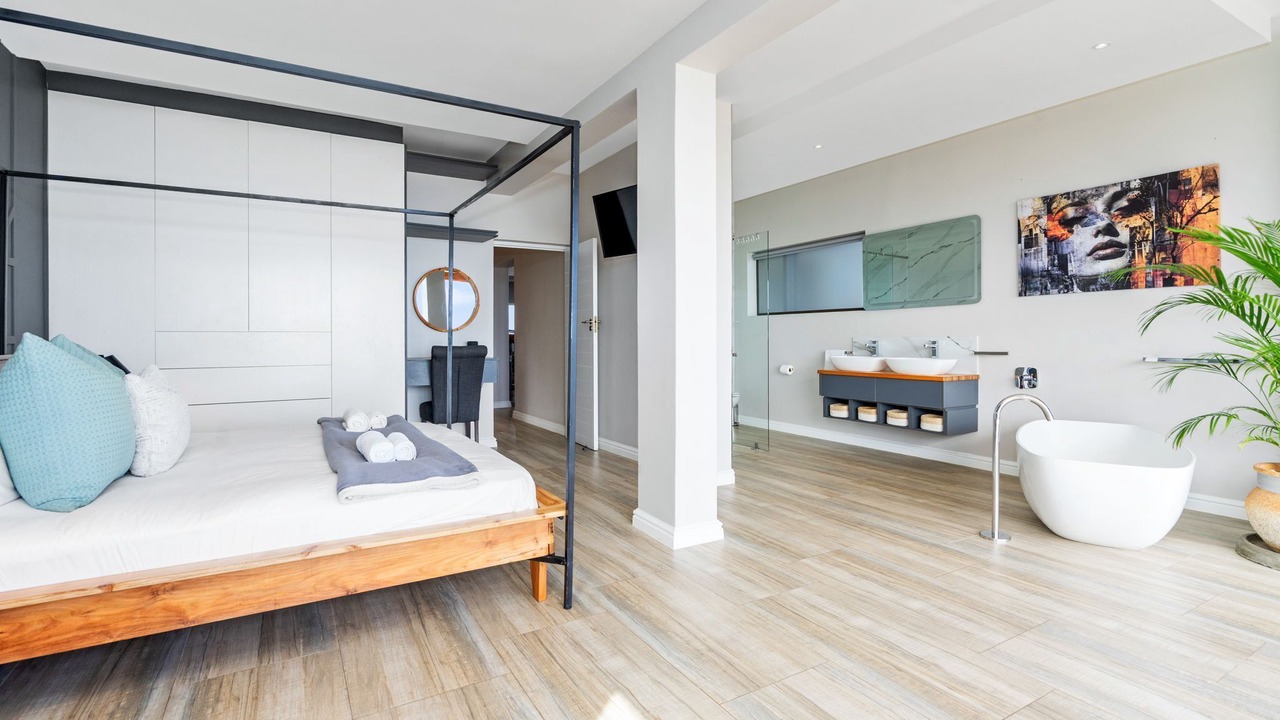Photo of Bedroom in Mountainside