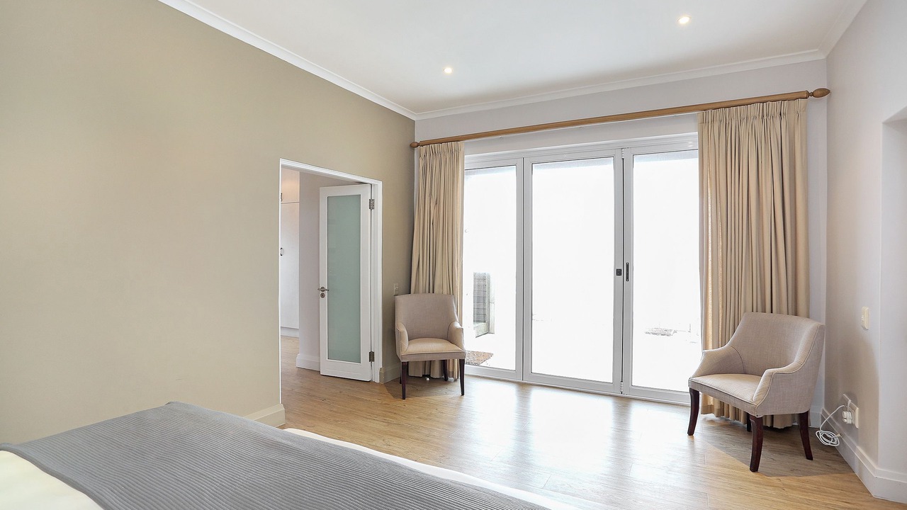 Photo of Bedroom in Pinnacle Point