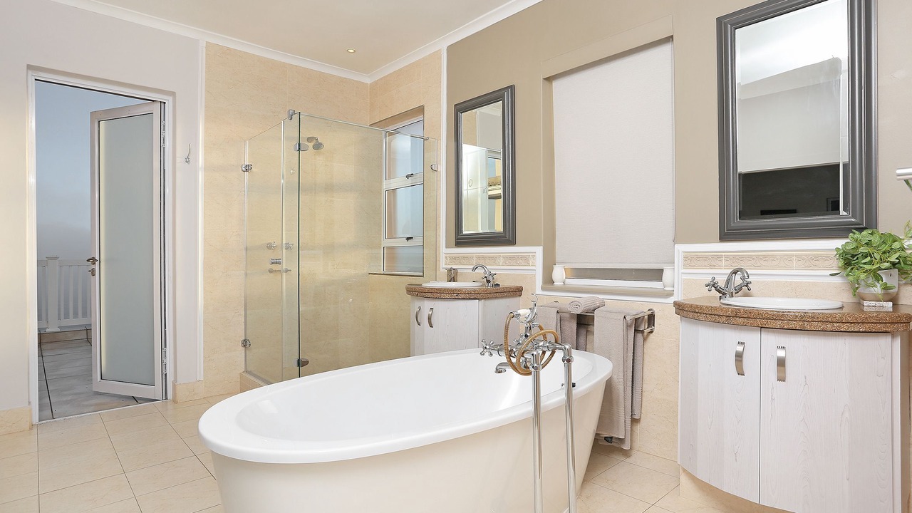 Photo of Bathroom in Pinnacle Point