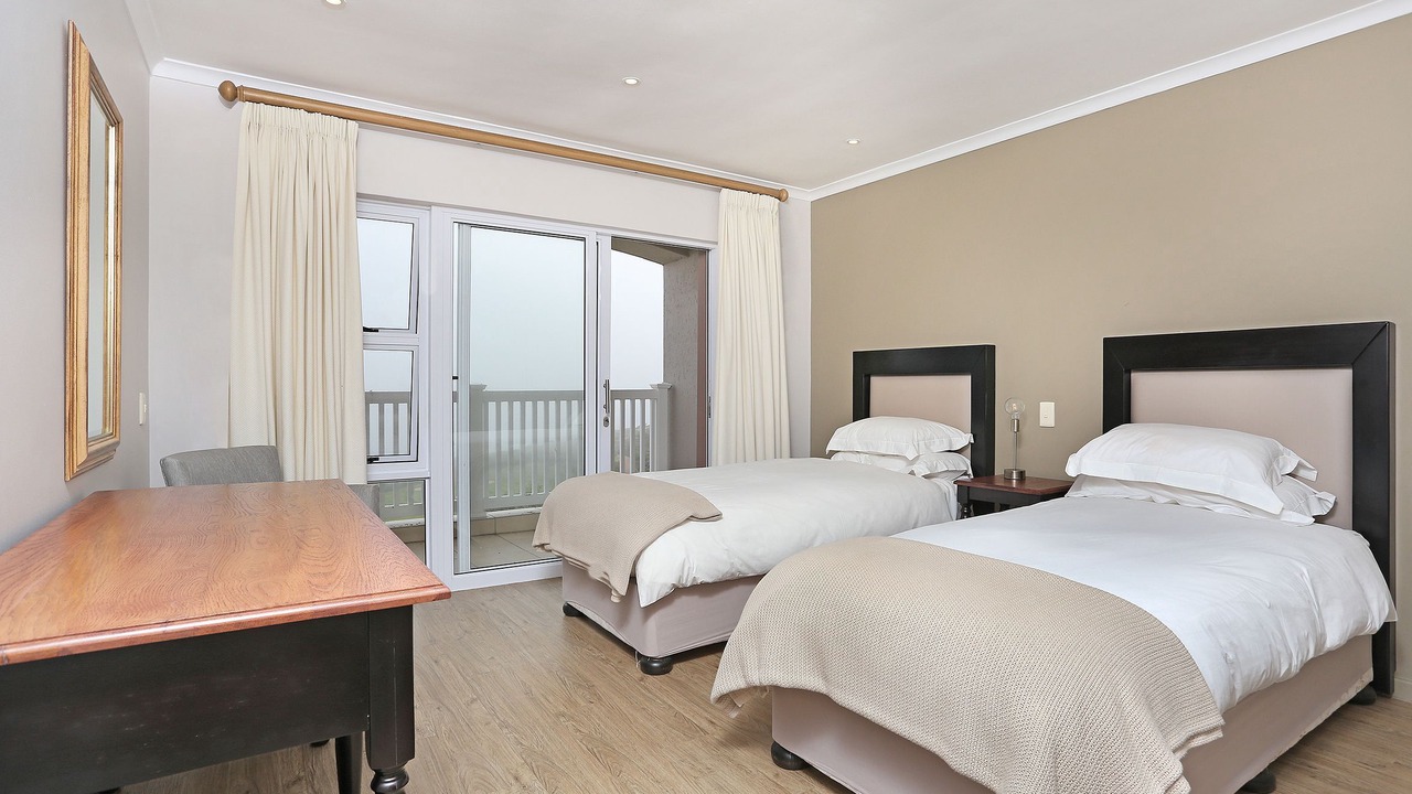 Photo of Bedroom in Pinnacle Point