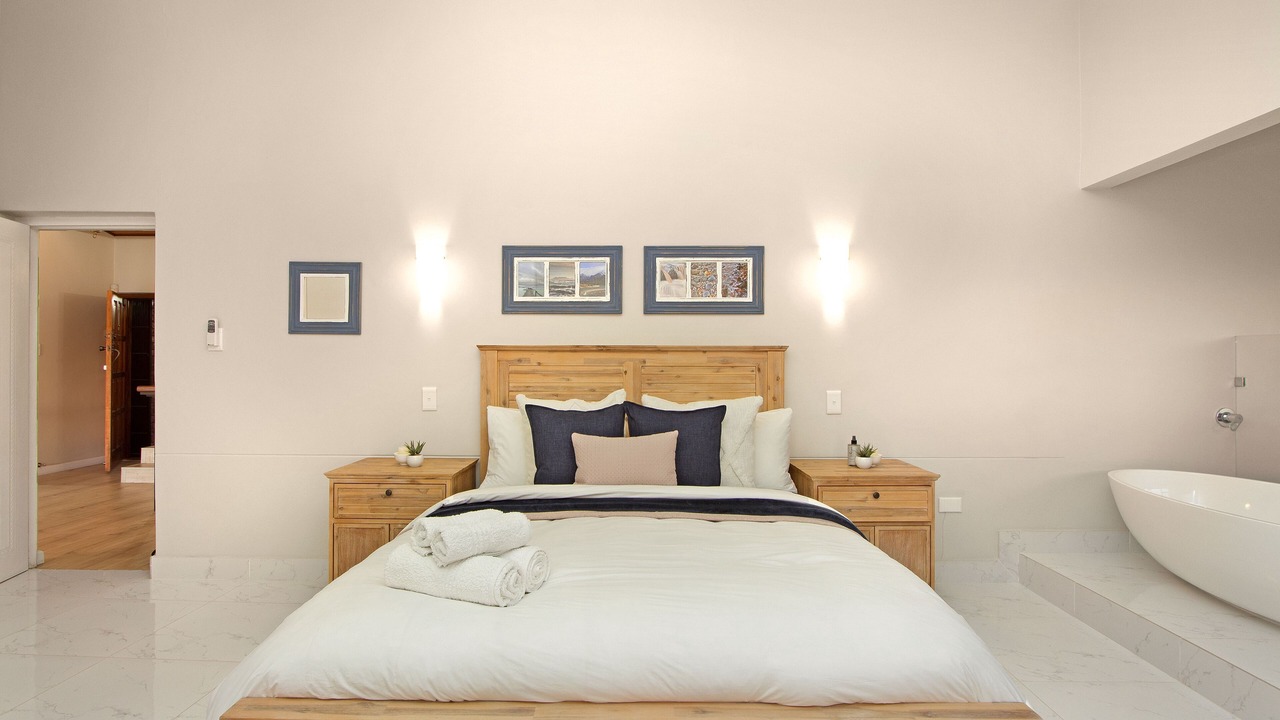 Photo of Bedroom in Mountainside