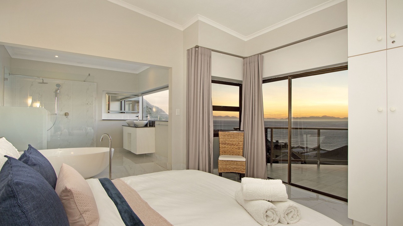 Photo of Bedroom in Mountainside