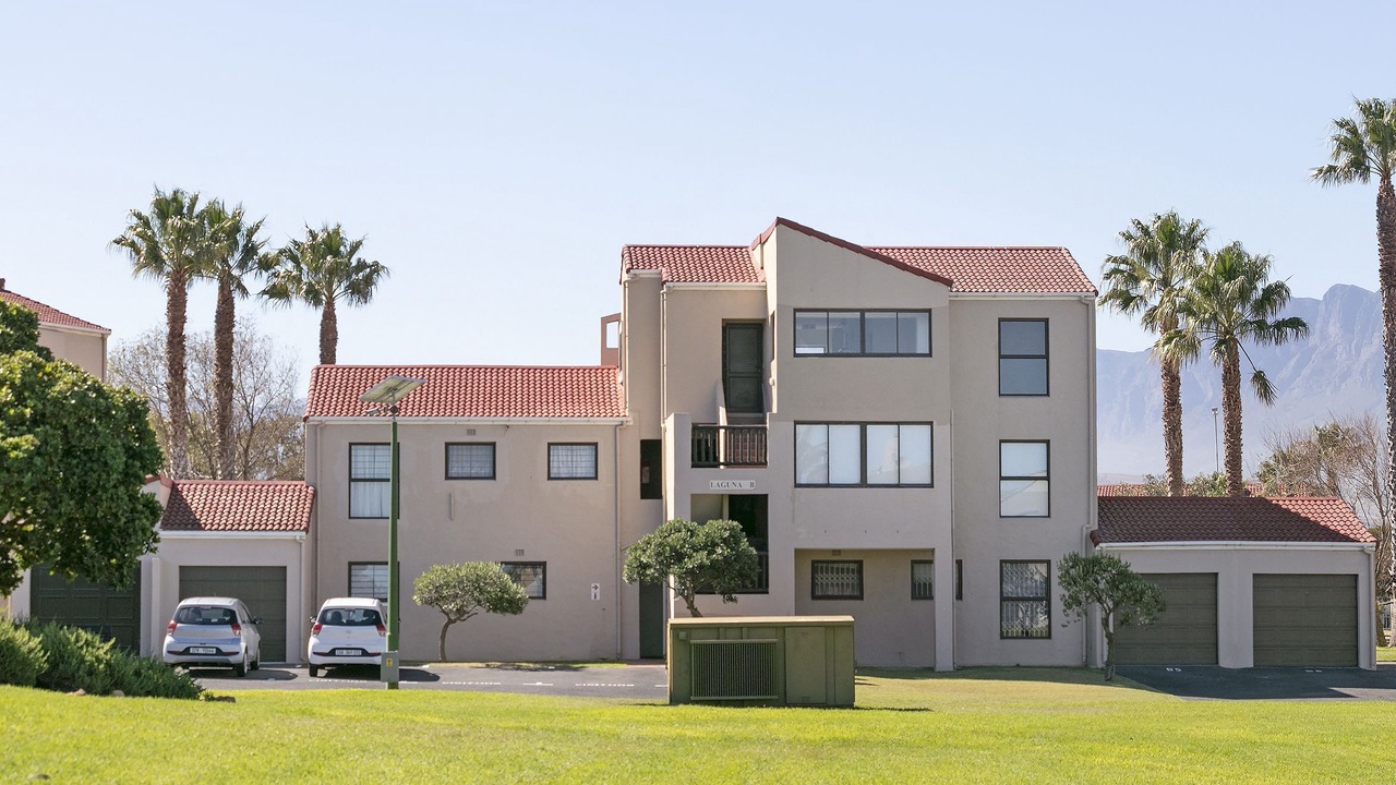 Photo of Outdoor in Strand