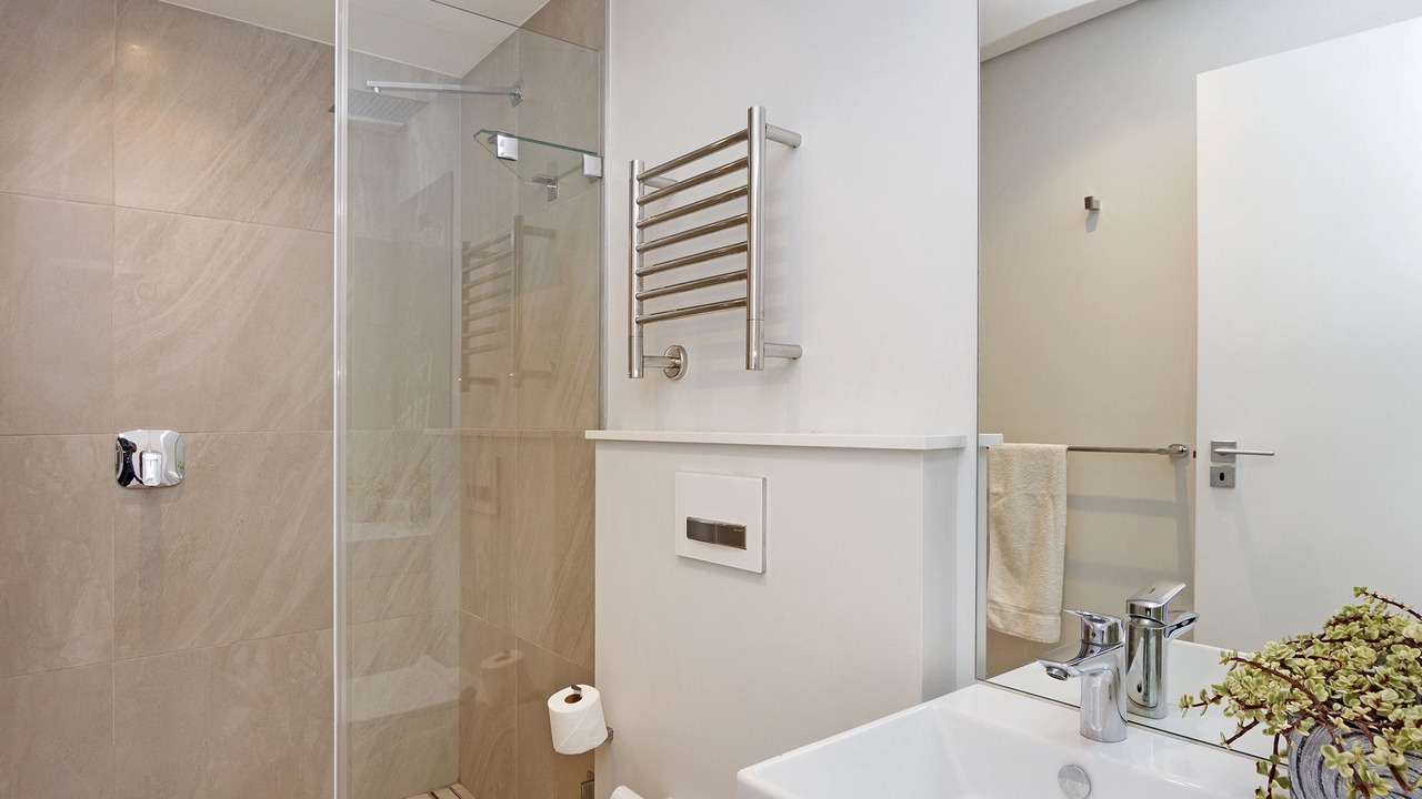 Photo of Bathroom in Three Anchor Bay