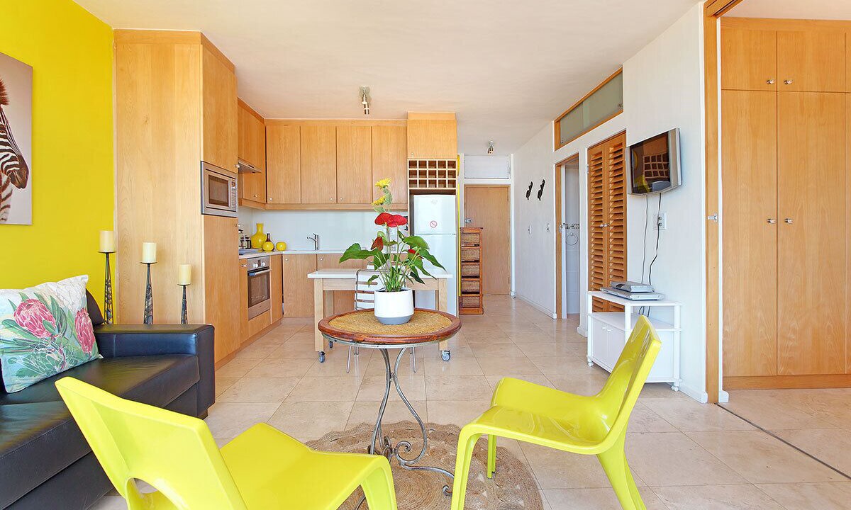 Photo of Livingroom in Lagoon Beach