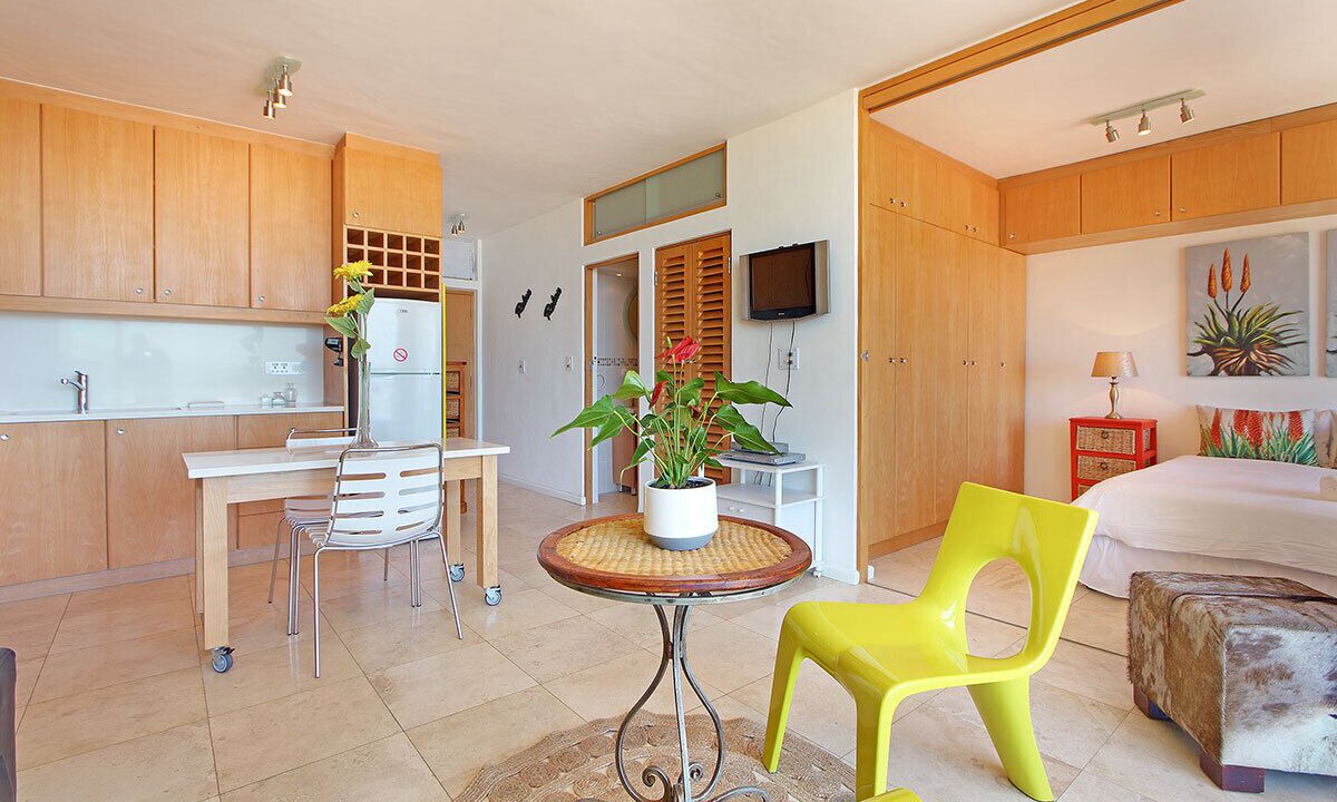 Photo of Bedroom in Lagoon Beach