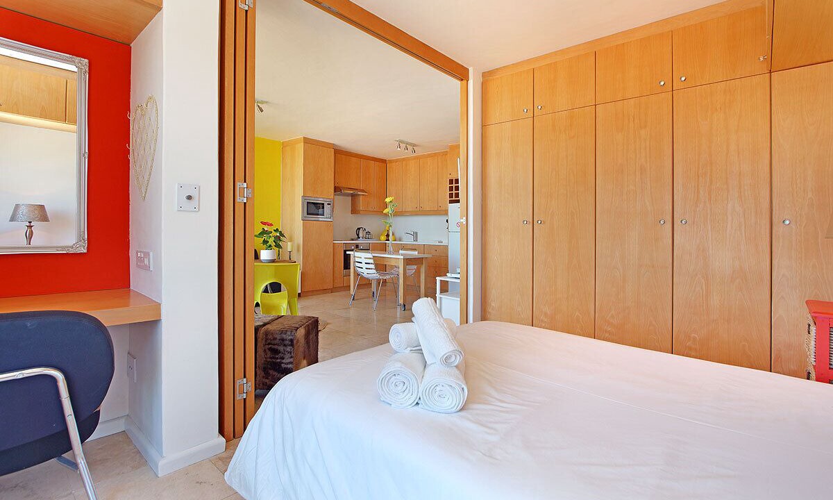 Photo of Bedroom in Lagoon Beach
