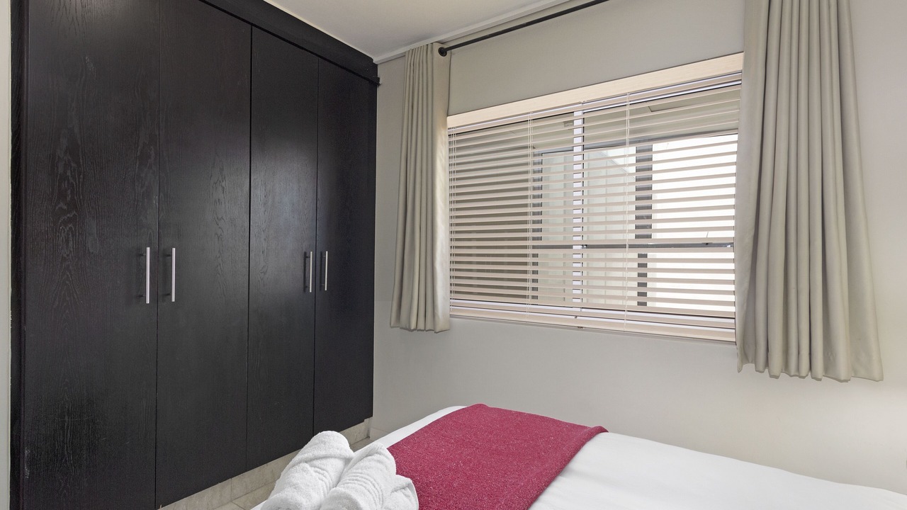 Photo of Bedroom in Lagoon Beach