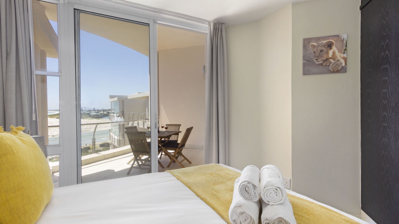 Photo of Bedroom in Lagoon Beach