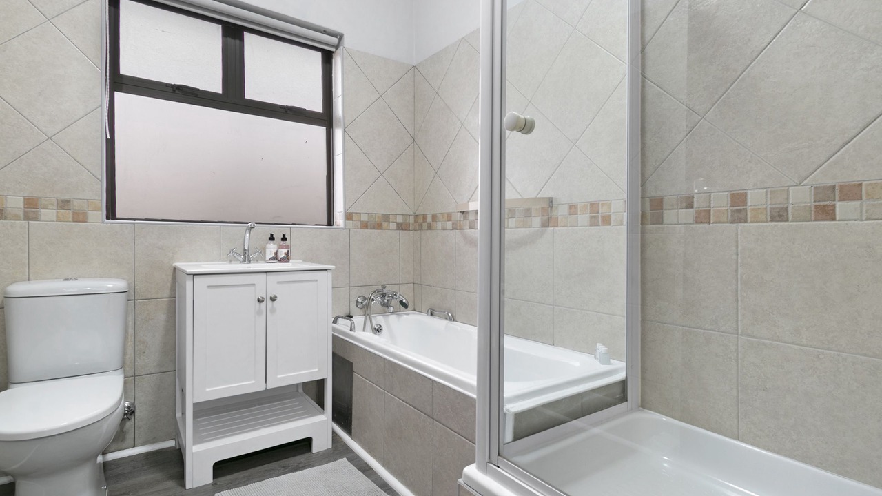 Photo of Bathroom in Strand