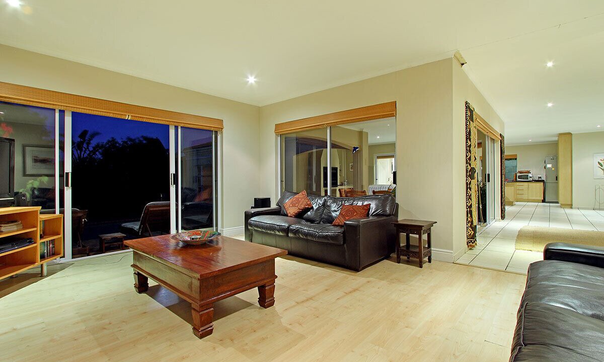 Photo of Livingroom in West Beach