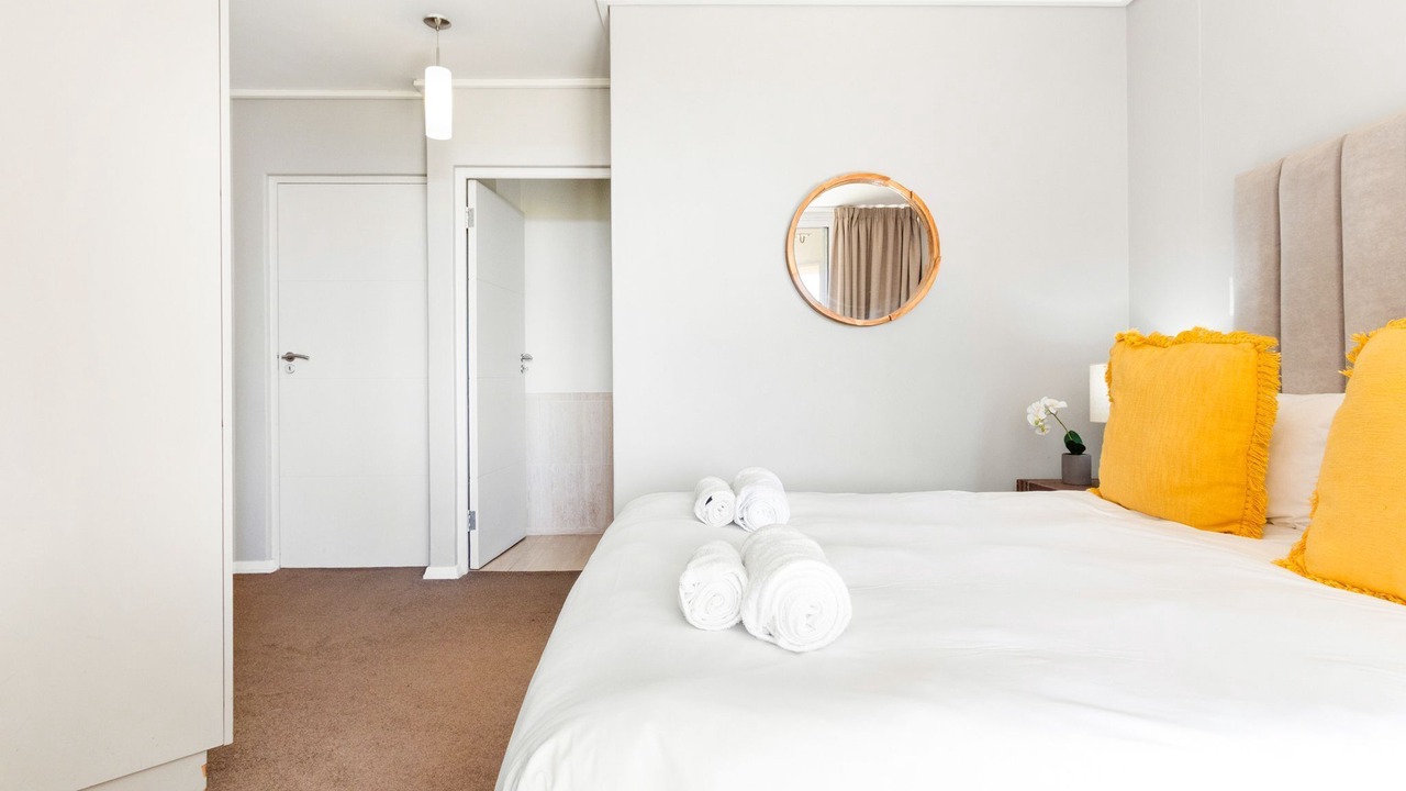 Photo of Bedroom in Lagoon Beach