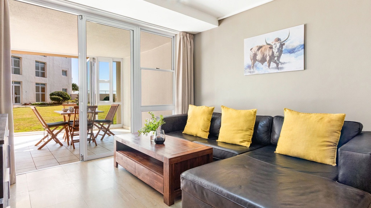 Photo of Livingroom in Lagoon Beach