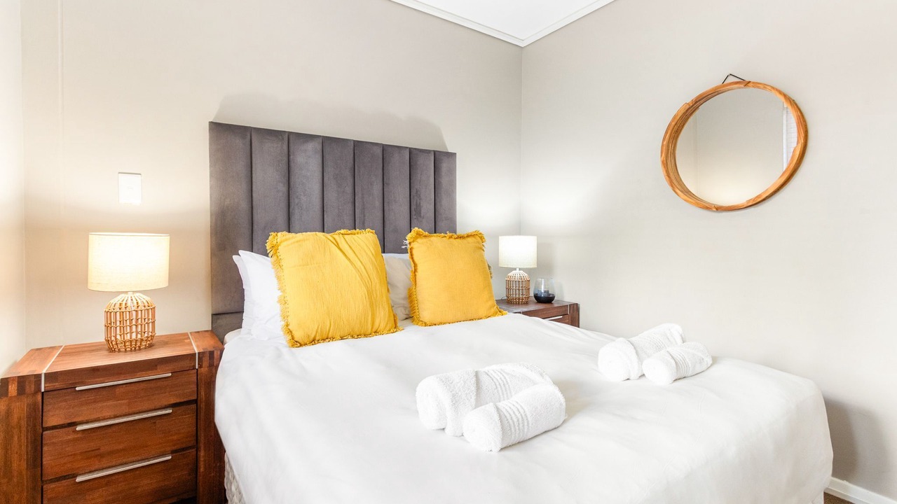 Photo of Bedroom in Lagoon Beach