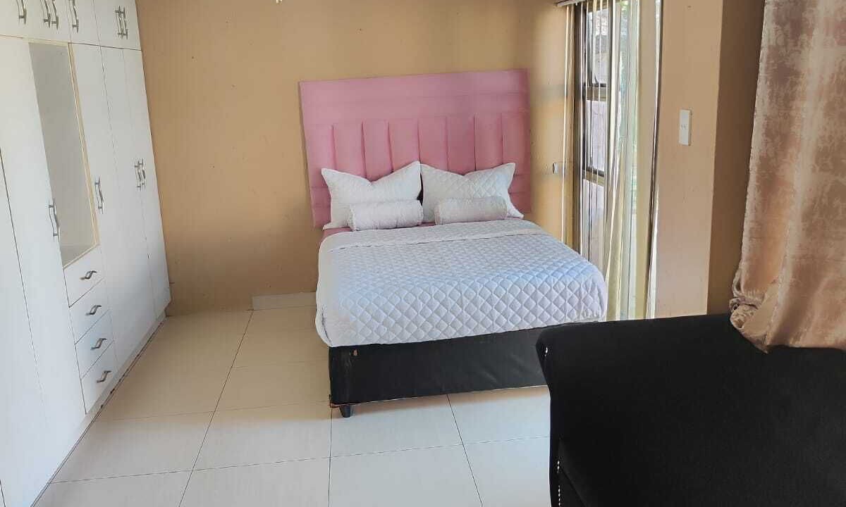 Photo of Bedroom in Greater Johannesburg Metropolitan Area