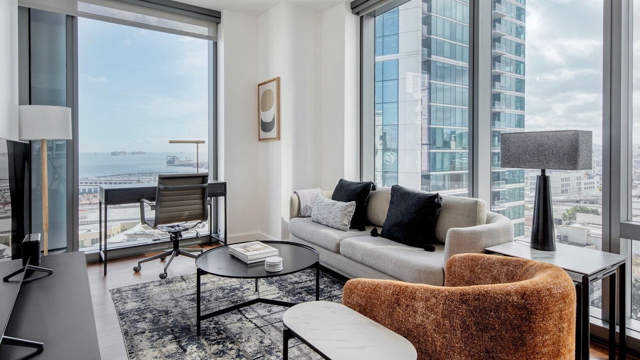 Photo of Livingroom in Rincon Hill