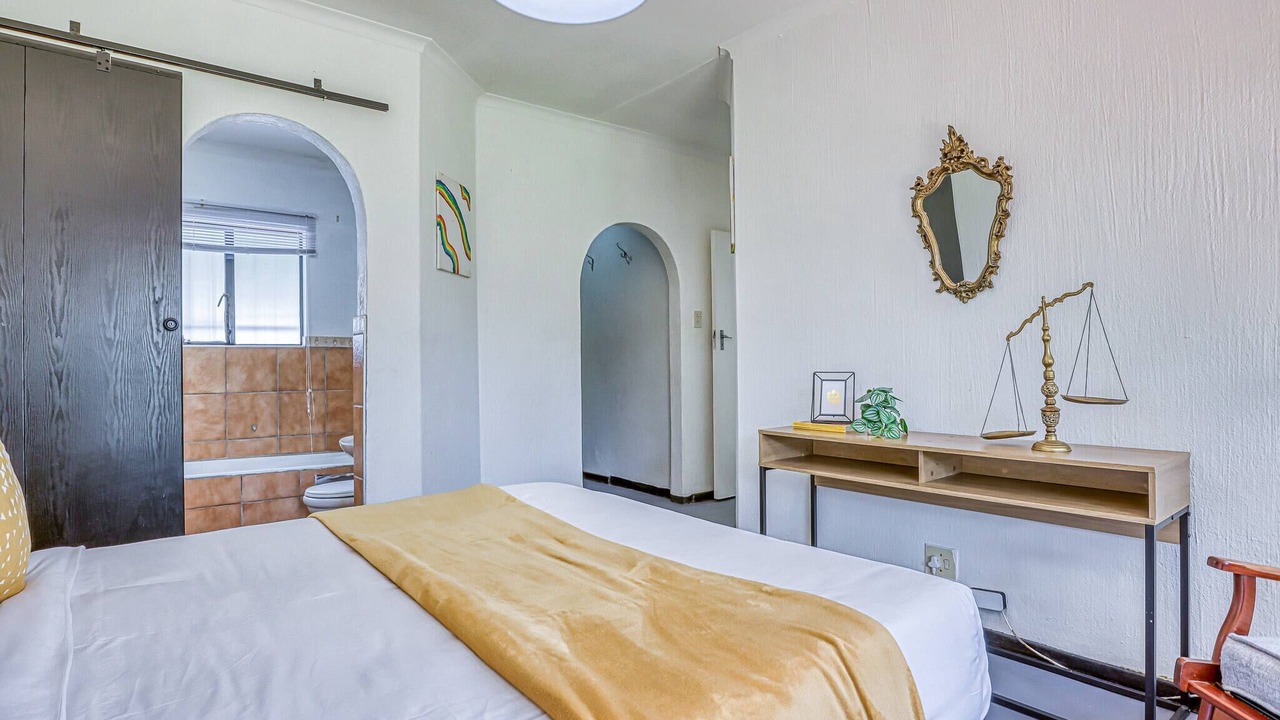 Photo of Bedroom in The Reeds